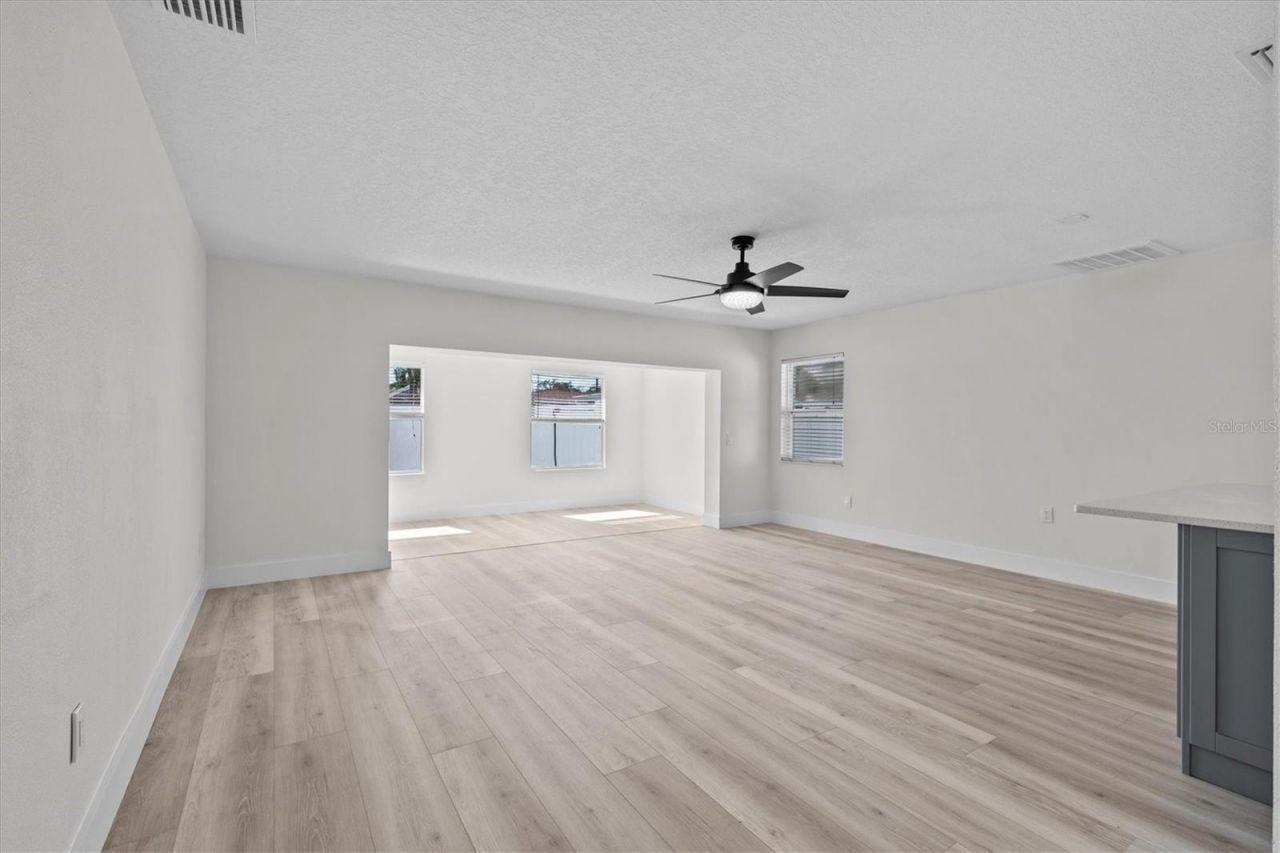 310 Westwinds Drive, Palm Harbor, FL 34683 Photo