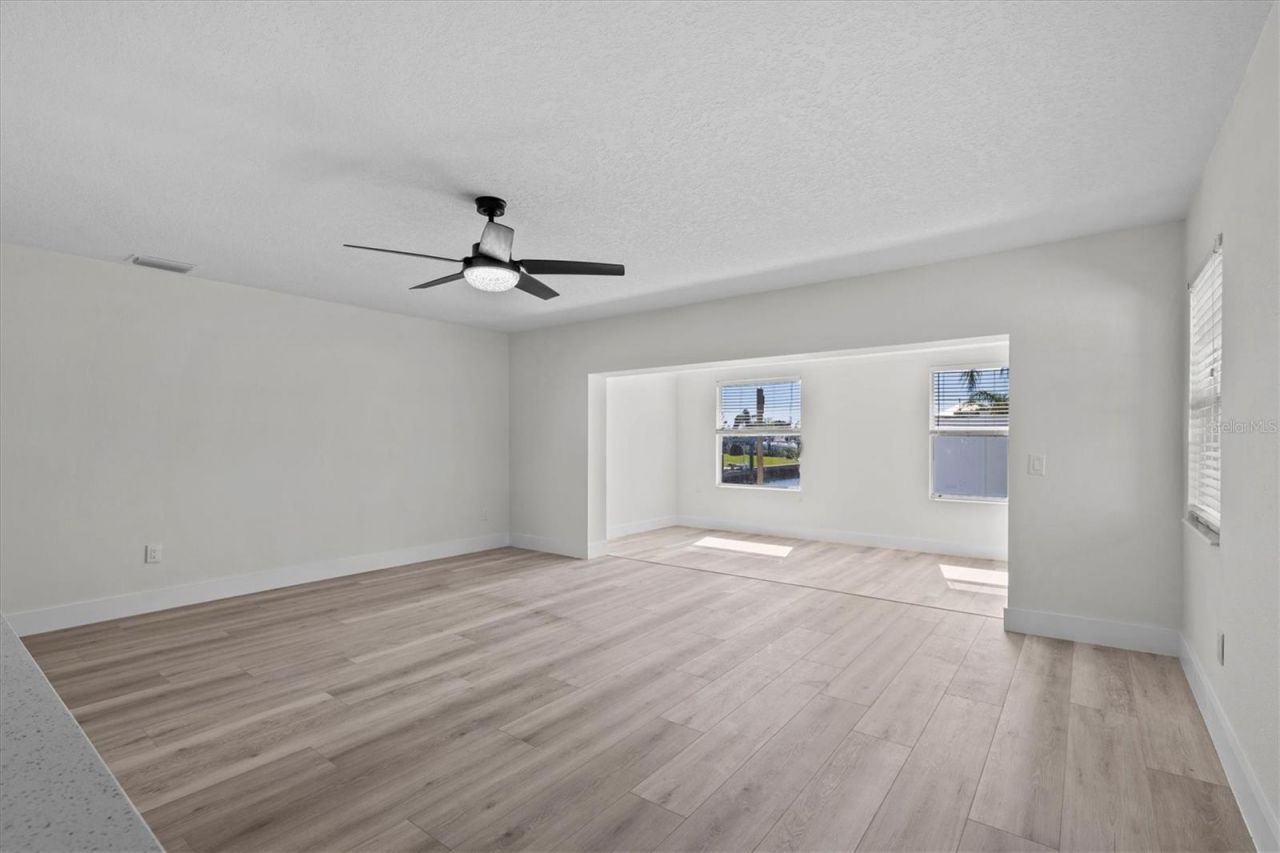310 Westwinds Drive, Palm Harbor, FL 34683 Photo