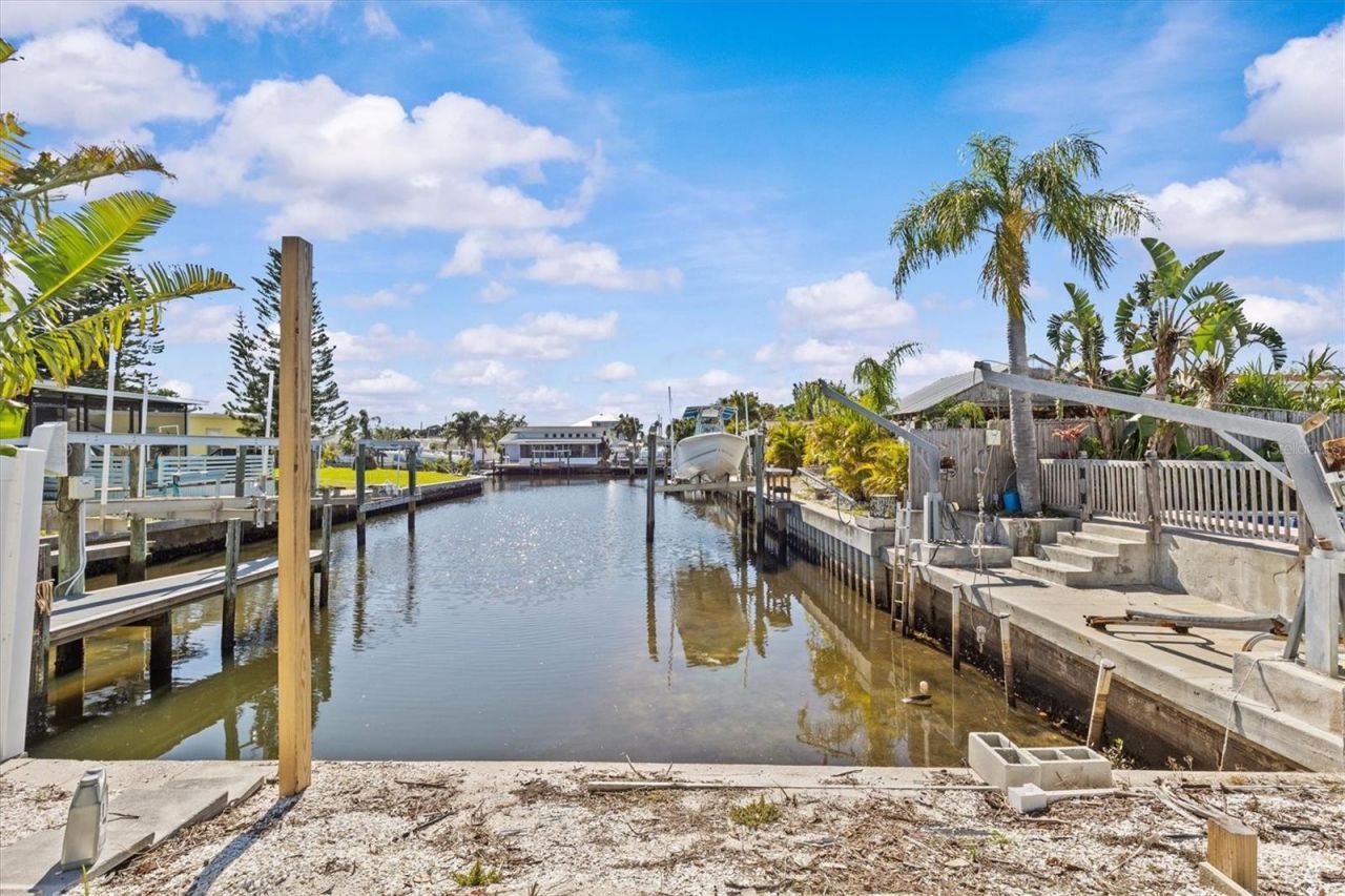 310 Westwinds Drive, Palm Harbor, FL 34683 Photo