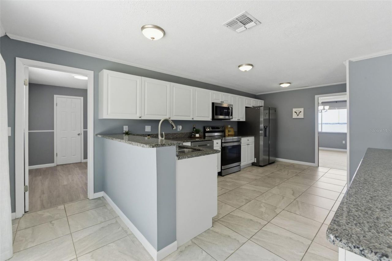 1316 Lake Ariana Boulevard , Auburndale, FL 33823 Photo
