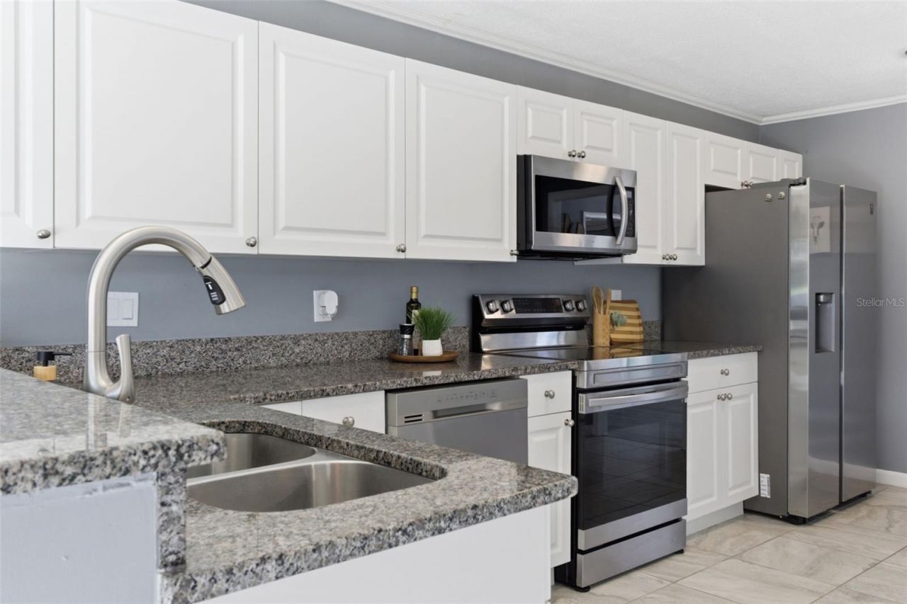 1316 Lake Ariana Boulevard , Auburndale, FL 33823 Photo