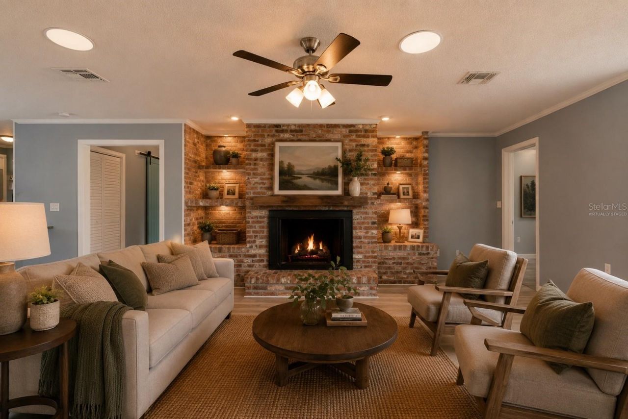 1316 Lake Ariana Boulevard , Auburndale, FL 33823 Photo