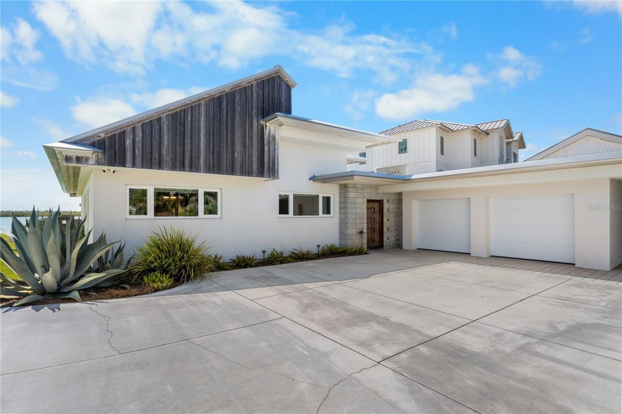 1800 N Indian River Road, New Smyrna Beach, FL 32169 Photo