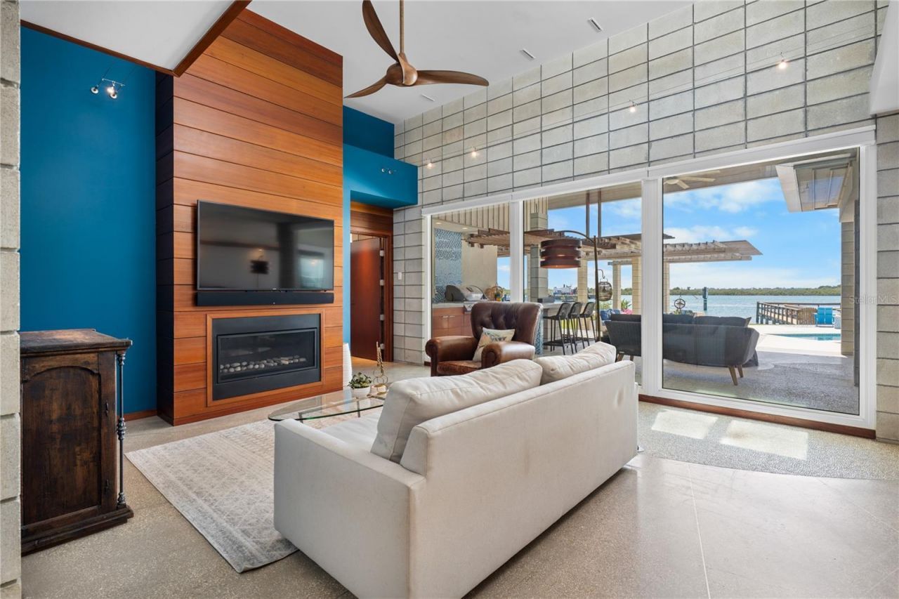 1800 N Indian River Road, New Smyrna Beach, FL 32169 Photo