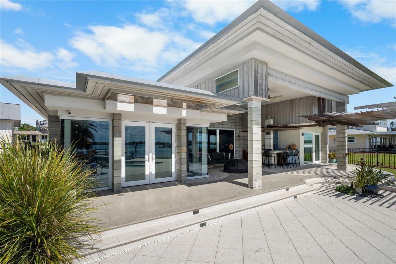 1800 N Indian River Road, New Smyrna Beach, FL 32169 Photo