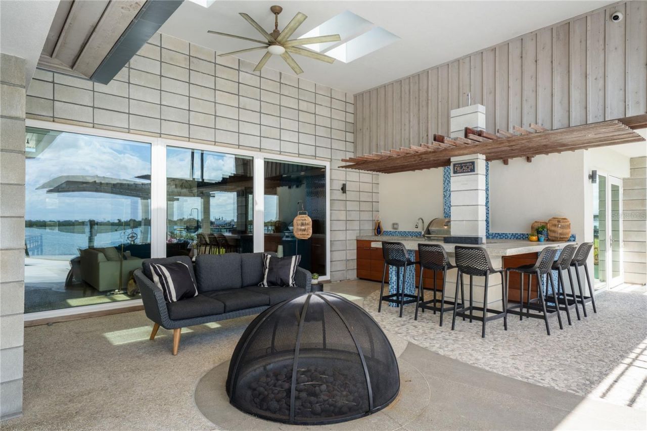 1800 N Indian River Road, New Smyrna Beach, FL 32169 Photo