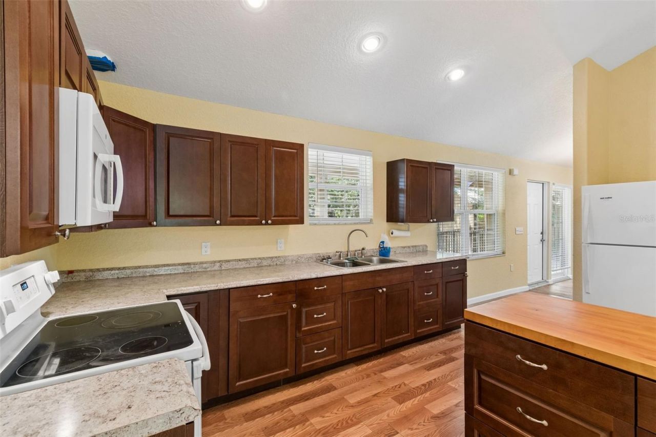 11274 S Riviera Drive , Homosassa, FL 34448 Photo
