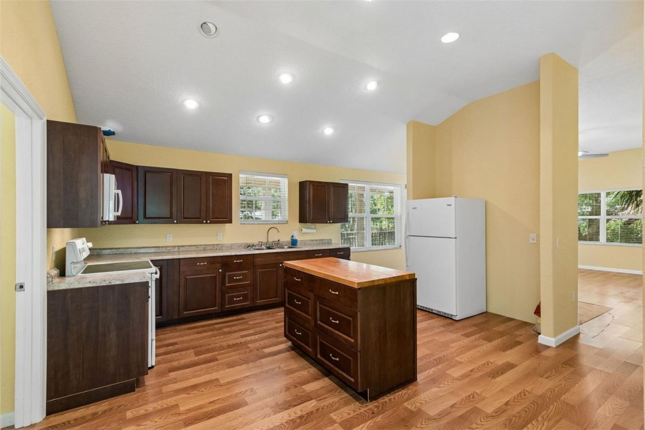 11274 S Riviera Drive , Homosassa, FL 34448 Photo