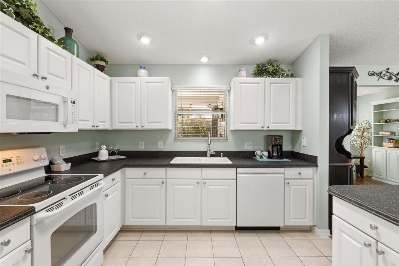 1561 Tallowtree Drive, The Villages, FL 32162 Photo