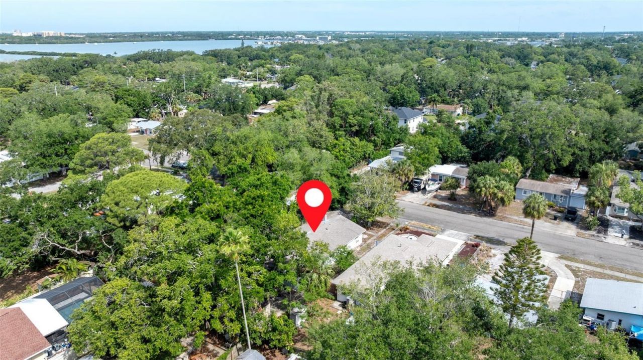 8068 30th Avenue N, Saint Petersburg, FL 33710 Photo