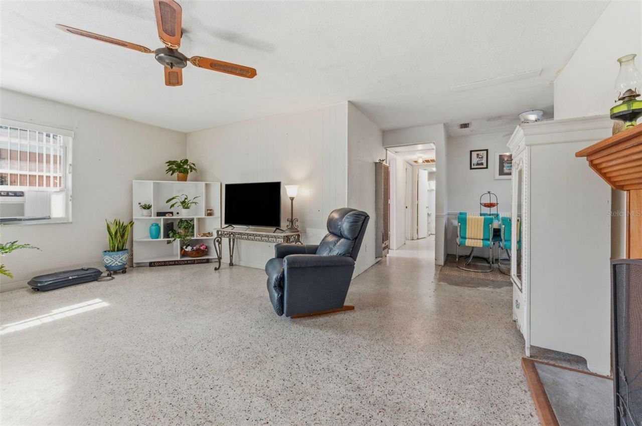 8068 30th Avenue N, Saint Petersburg, FL 33710 Photo
