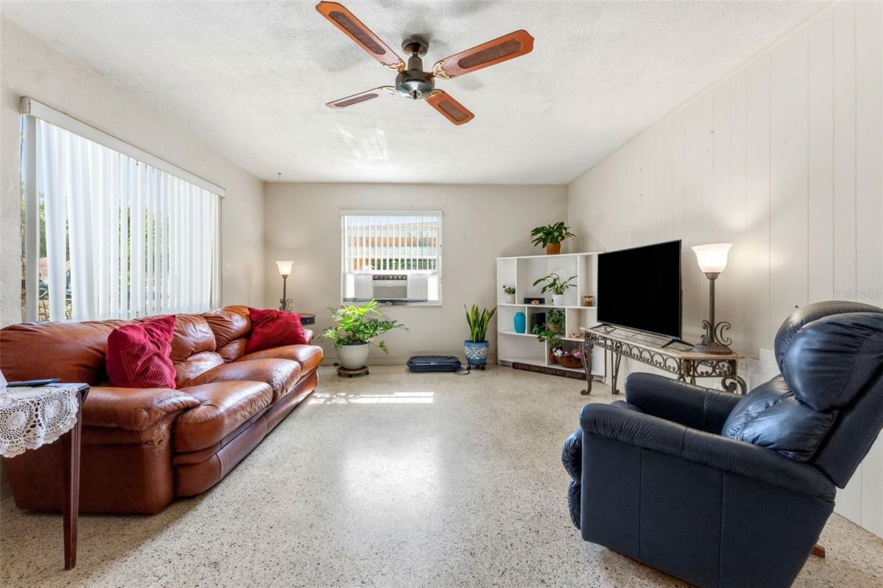 8068 30th Avenue N, Saint Petersburg, FL 33710 Photo