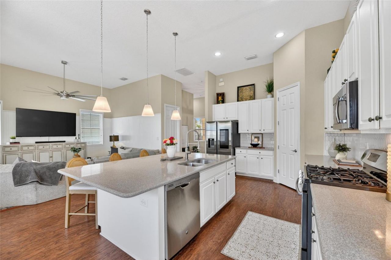 508 Winterside Drive, Apollo Beach, FL 33572 Photo