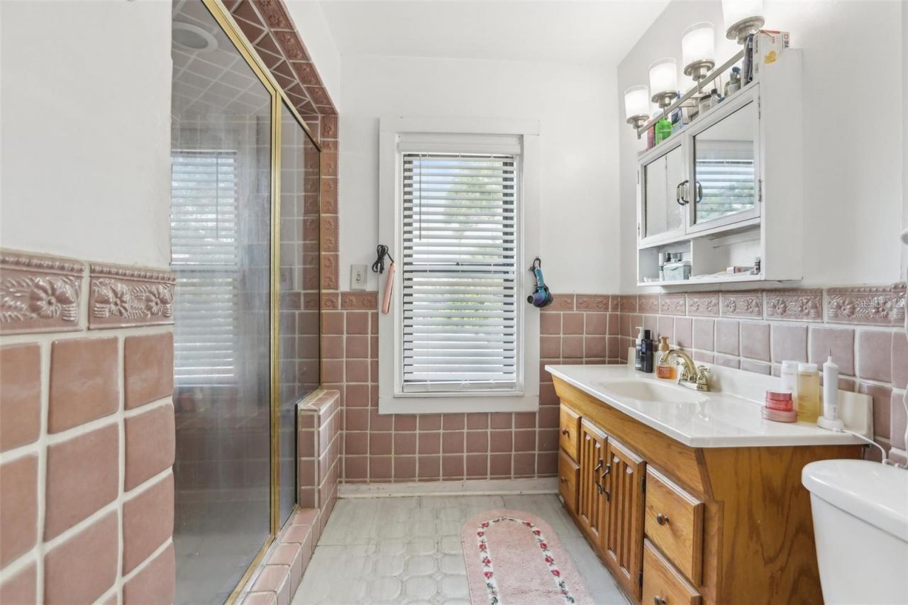 757 32nd Avenue N, Saint Petersburg, FL 33704 Photo
