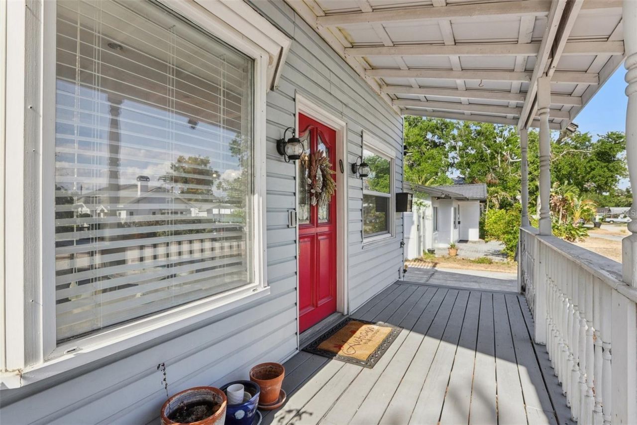 757 32nd Avenue N, Saint Petersburg, FL 33704 Photo