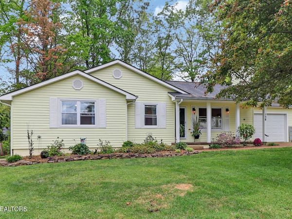 158 Dovenshire Drive, Crossville, TN 38558
