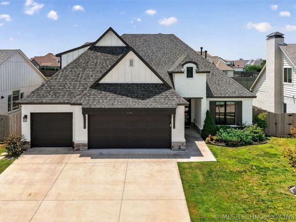 528 E 126th Street S, Jenks, OK 74037