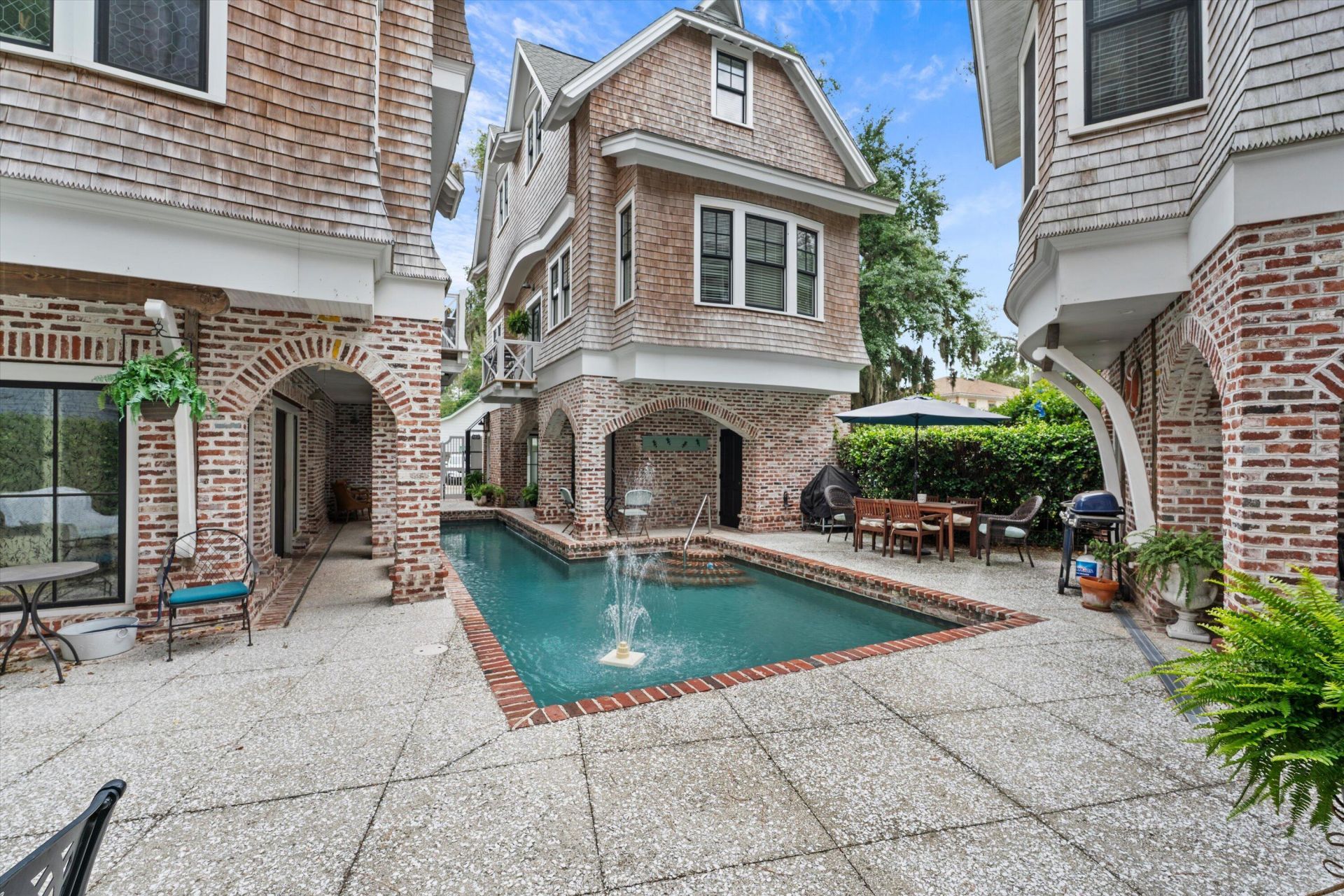 1612 W Paris Avenue Photo 36