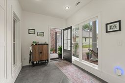 1612 W Paris Avenue photo 4