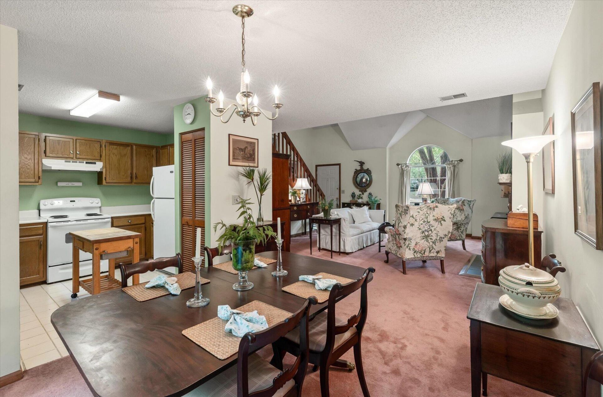1263 Llewellyn Road Photo 11