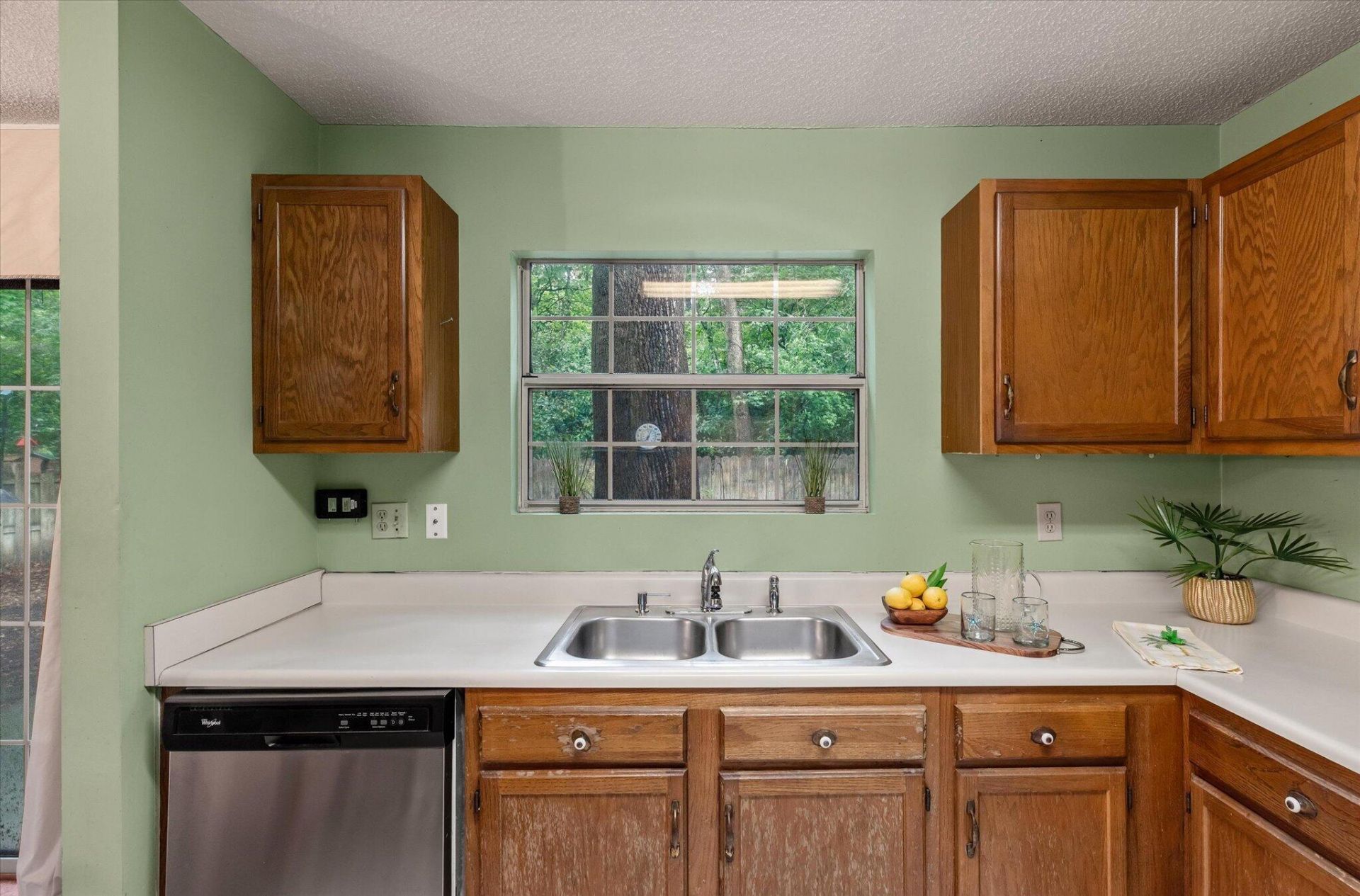 1263 Llewellyn Road Photo 13
