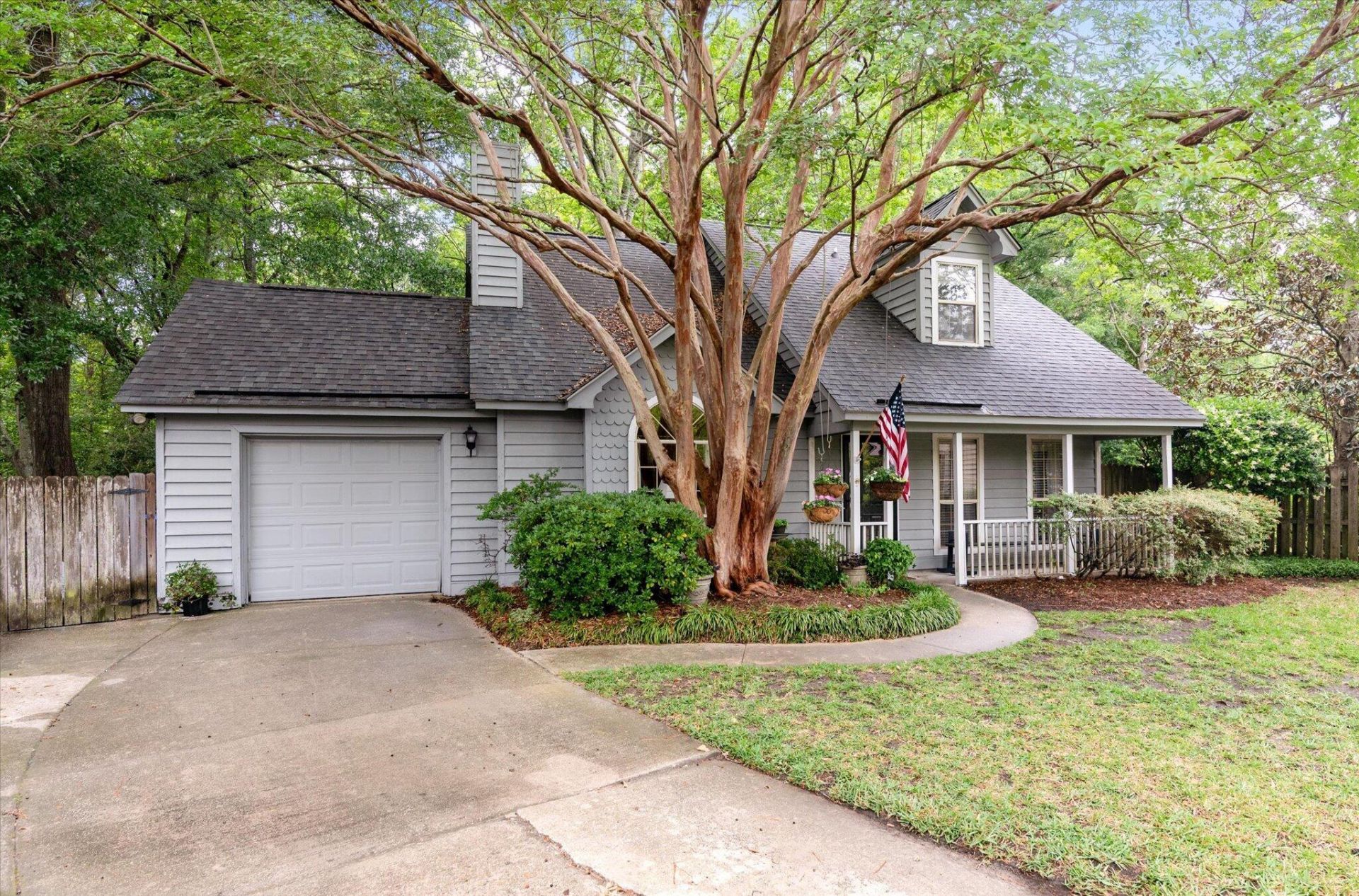1263 Llewellyn Road Photo 3