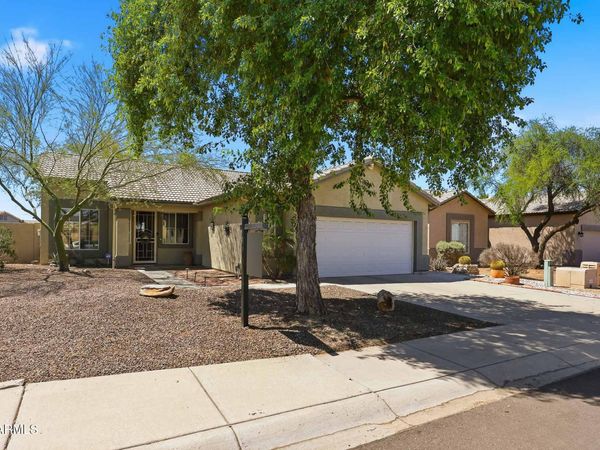 13627 W TARA Lane, Surprise, AZ 85374