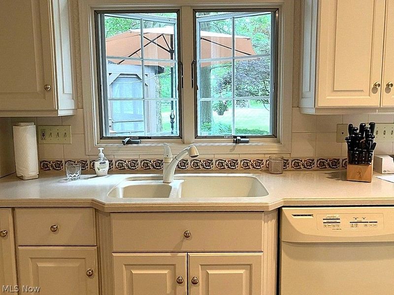 6958 Chapel Hill Drive, Brecksville, OH 44141 Photo 16
