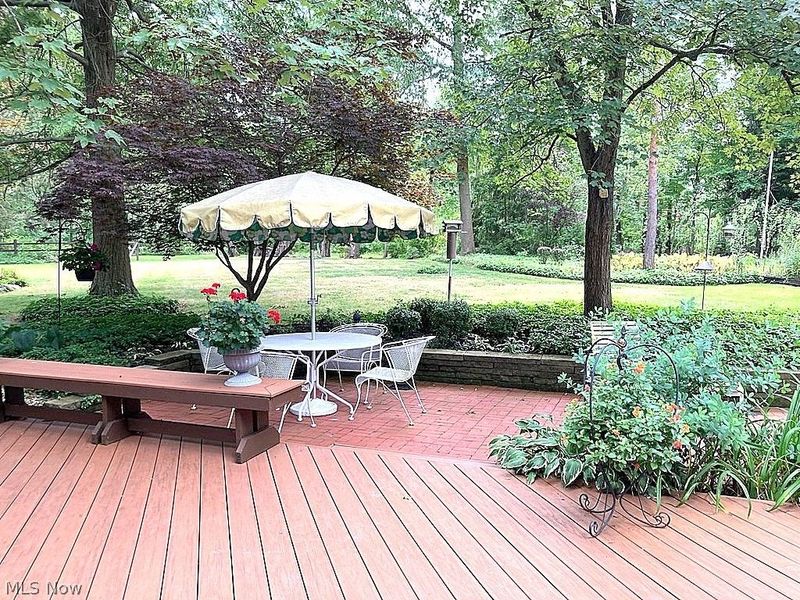 6958 Chapel Hill Drive, Brecksville, OH 44141 Photo 9