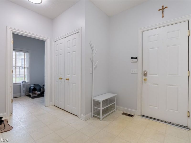 30 Pine Villa Trail, Unit 5, Aurora, OH 44202 Photo 18