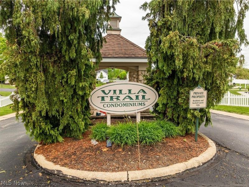 30 Pine Villa Trail, Unit 5, Aurora, OH 44202 Photo 5
