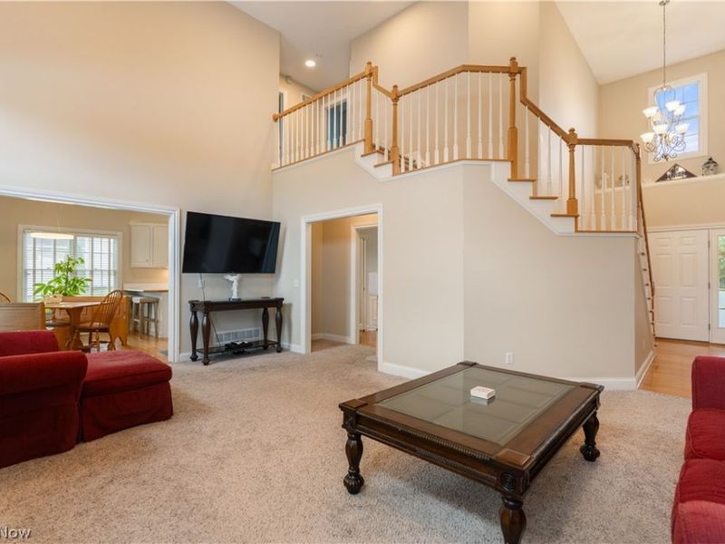 30 Pine Villa Trail, Unit 5, Aurora, OH 44202 Photo 6