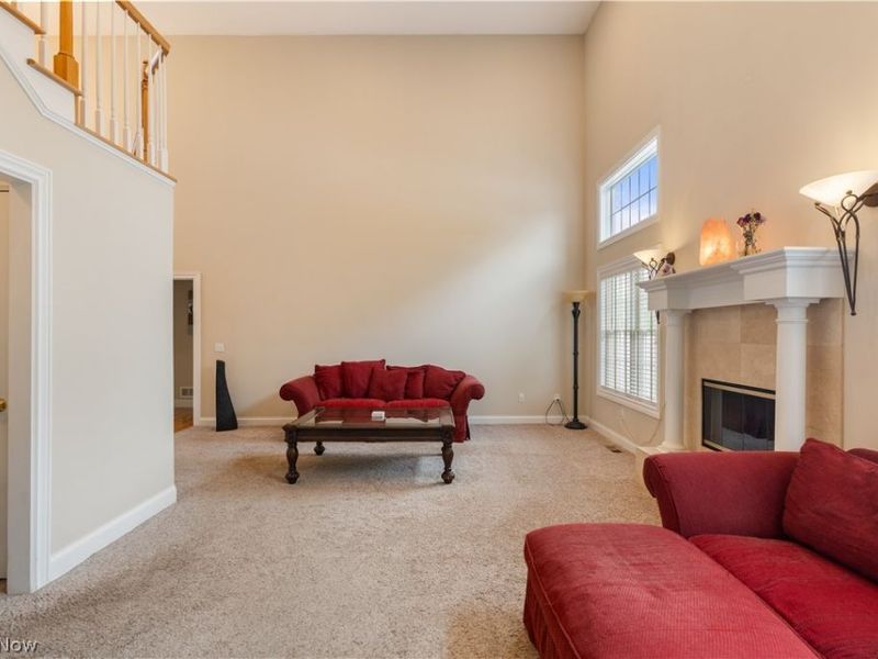 30 Pine Villa Trail, Unit 5, Aurora, OH 44202 Photo 8