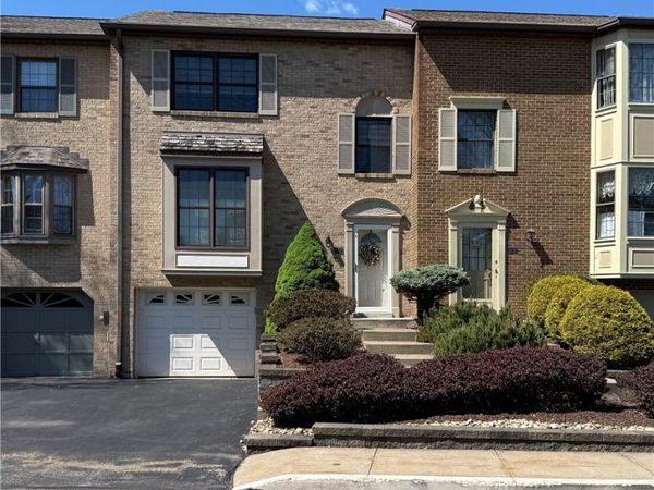 107 Glenwood Dr, Monroeville, PA 15146