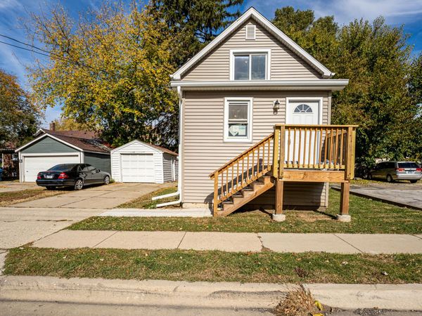 570 5TH Avenue , Aurora, IL 60505
