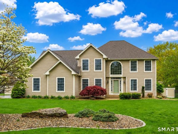 6 Fennwood, Cromwell, CT 06416