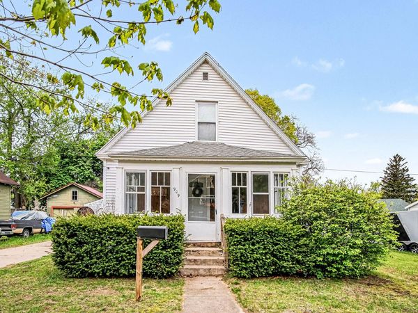 909 Alderman Street, Belding, MI 48809