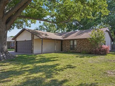 5713 S Birch Avenue, Broken Arrow, OK 74011