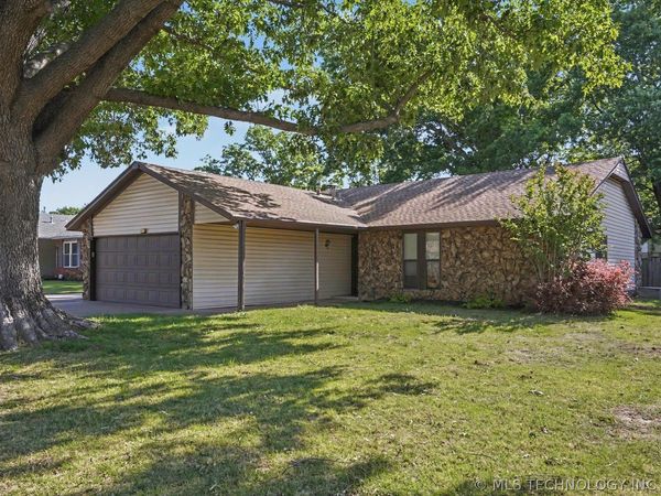 5713 S Birch Avenue, Broken Arrow, OK 74011