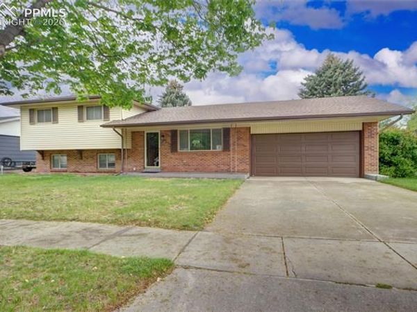 1126 Moffat Circle, Colorado Springs, CO 80915