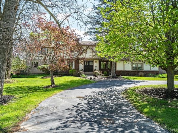 5241 Willowbrook Drive, Clarence, NY 14031