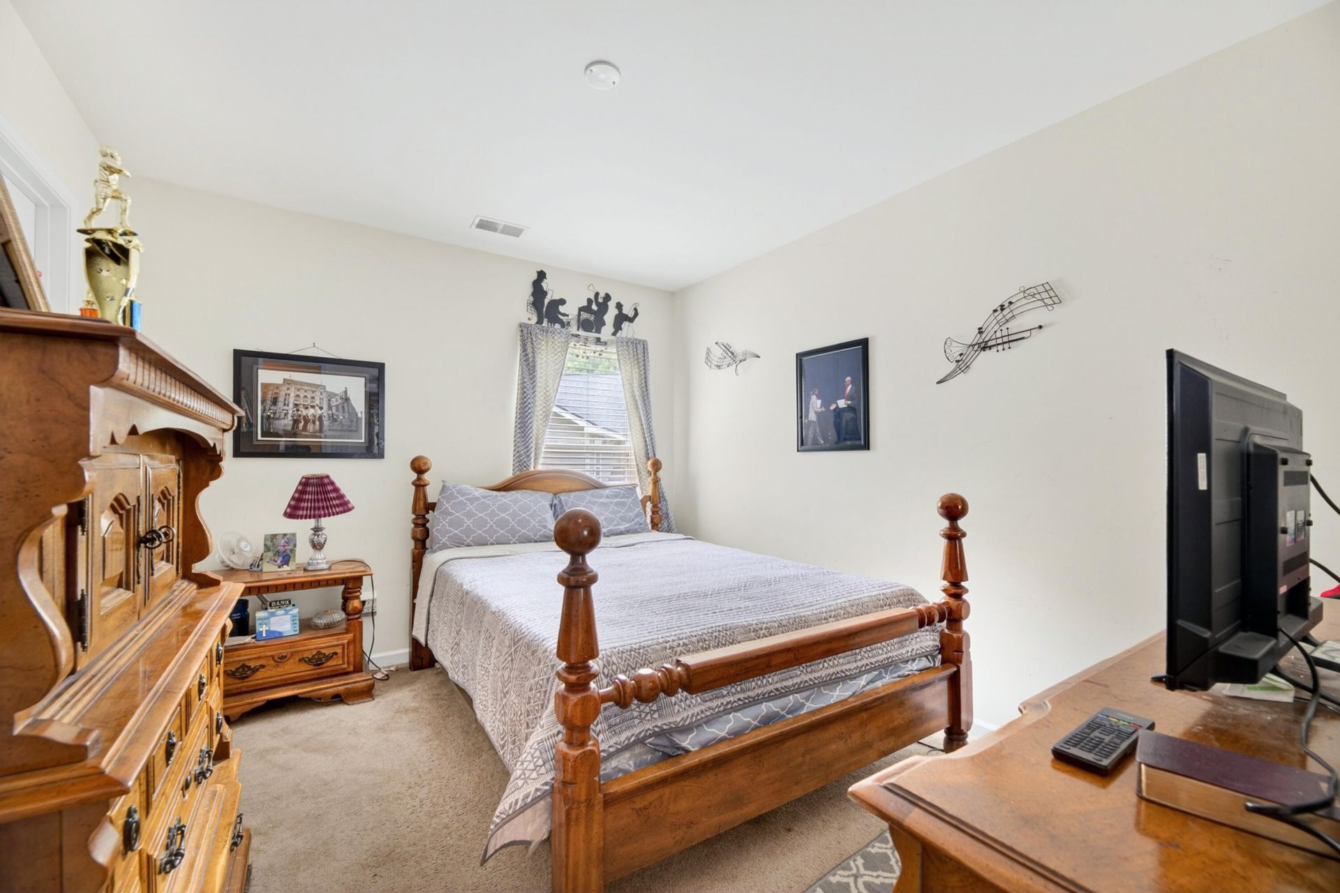 139 Graduate Lane Photo 29