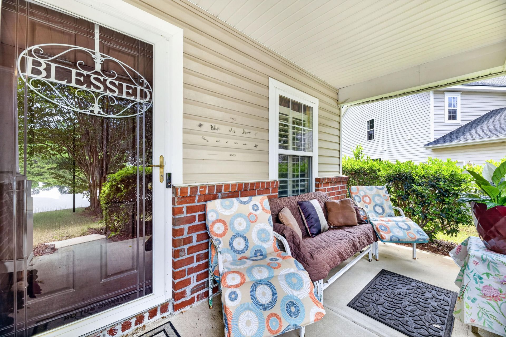 139 Graduate Lane Photo 4