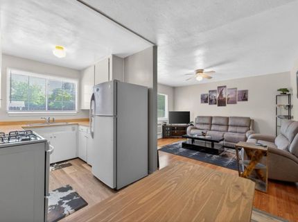 9140-9146 Elk Grove Blvd, Elk Grove, CA 95624 Photo