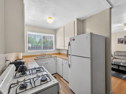 9140-9146 Elk Grove Blvd, Elk Grove, CA 95624 Photo