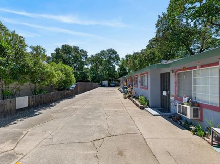 9140-9146 Elk Grove Blvd, Elk Grove, CA 95624 Photo