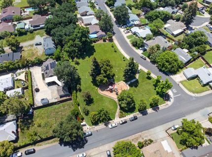 9140-9146 Elk Grove Blvd, Elk Grove, CA 95624 Photo