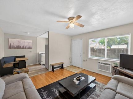 9140-9146 Elk Grove Blvd, Elk Grove, CA 95624 Photo