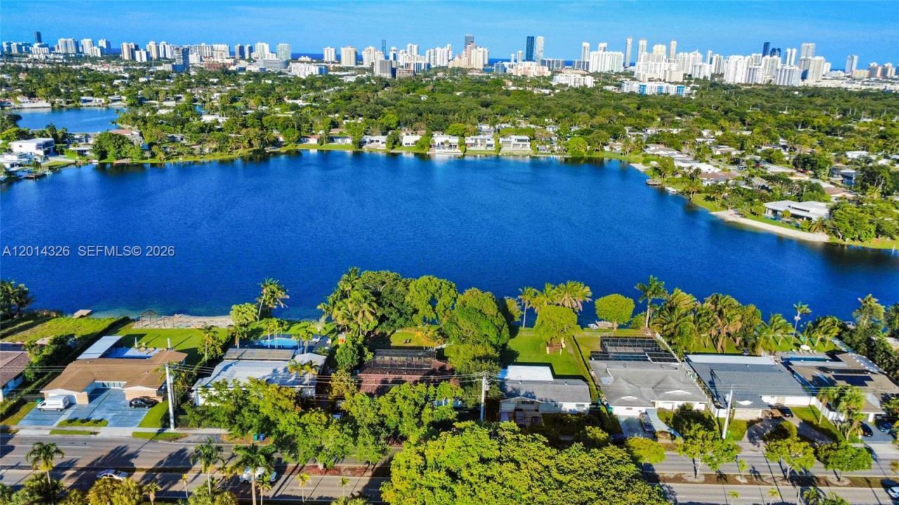 1770 NE 191st St , Unit 411-1, Miami, FL 33179 Photo