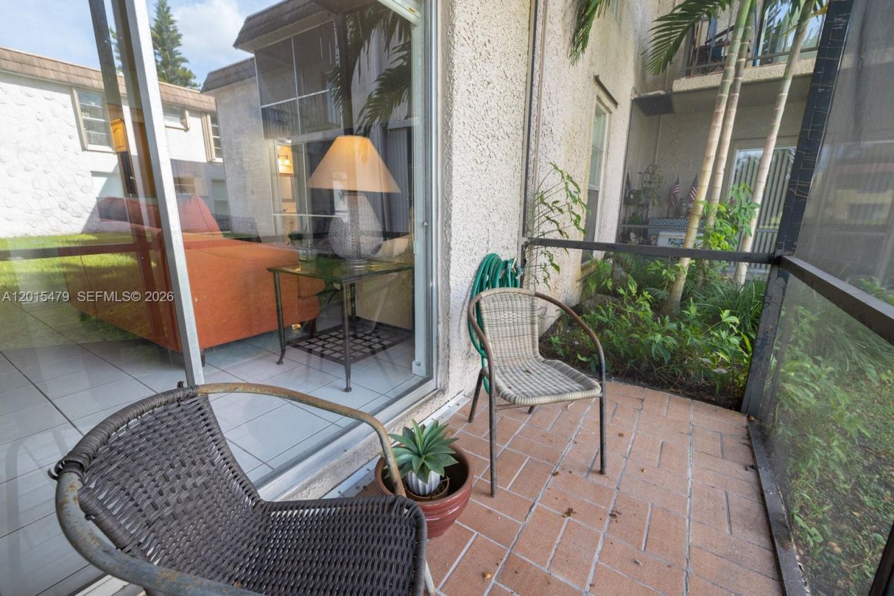 10385 N Kendall Dr , Unit P1, Miami, FL 33176 Photo